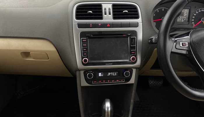 2016 Volkswagen Vento HIGHLINE PLUS 1.2 AT 16 ALLOY, Petrol, Automatic, 81,688 km, Air Conditioner
