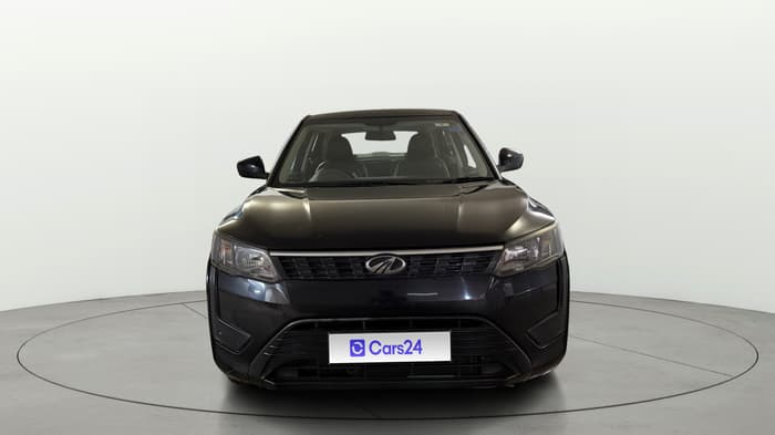 2020 Mahindra XUV300 W4 1.2 PETROL, Petrol, Manual, 72,742 km, Front