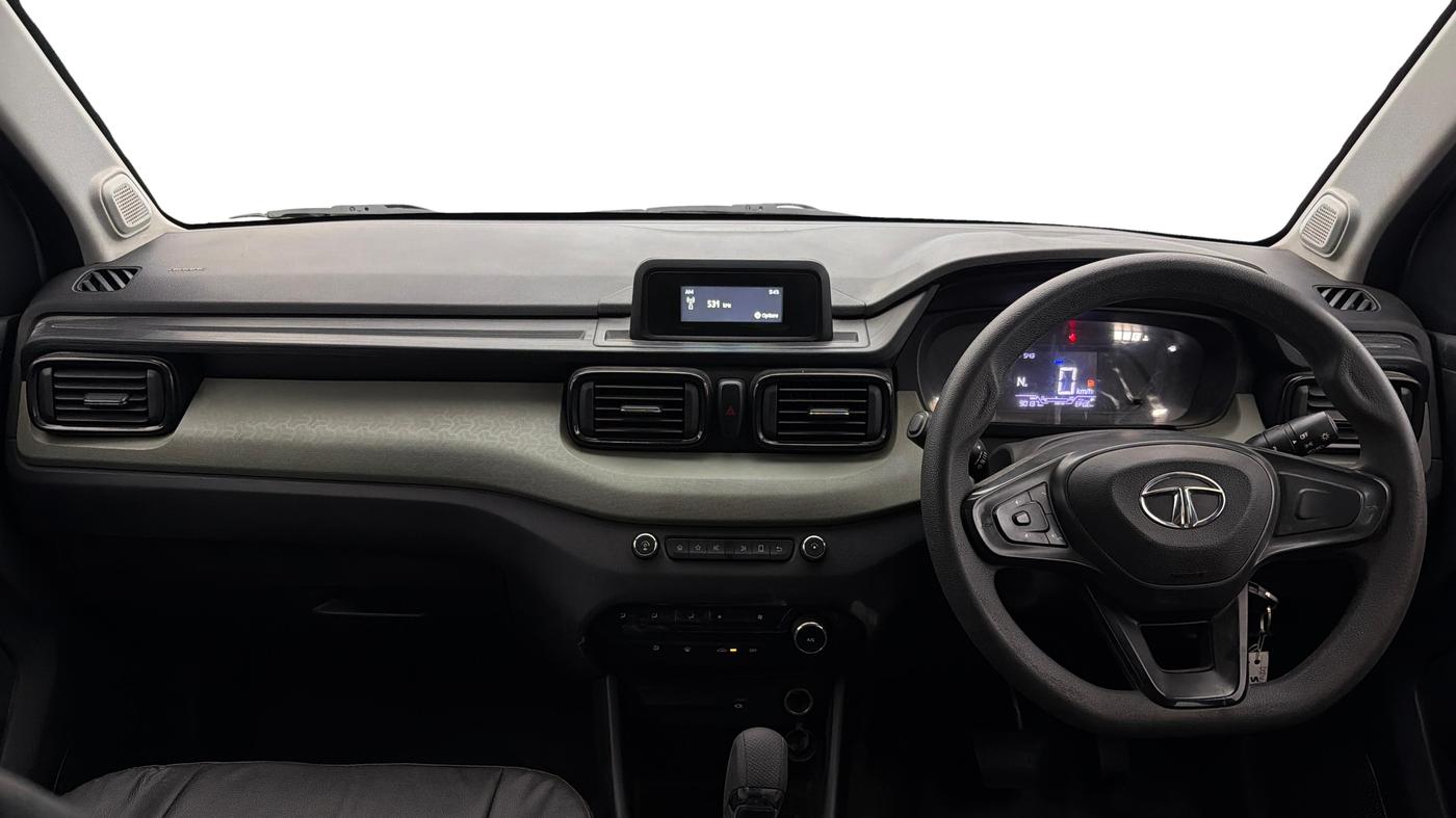 2023 Tata PUNCH ADVENTURE AMT, Petrol, Automatic, 90,128 km, Dashboard