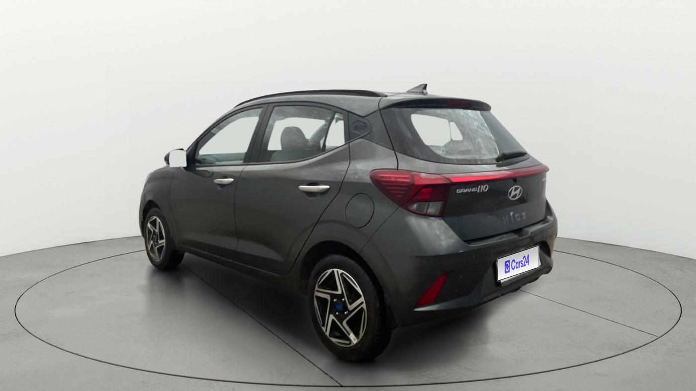 2025 Hyundai GRAND I10 NIOS ASTA AMT 1.2 KAPPA VTVT, Petrol, Automatic, 5,440 km, Left Back Diagonal