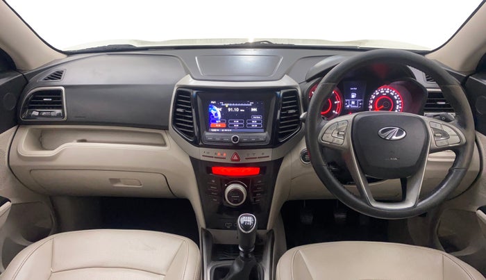 2021 Mahindra XUV300 W8 (O) 1.5 DIESEL, Diesel, Manual, 62,543 km, Dashboard