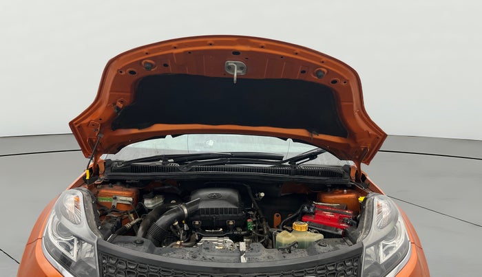 2018 Tata NEXON XZ PLUS PETROL, Petrol, Manual, 29,965 km, Open Bonet