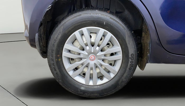 2019 Maruti Swift LXI, Petrol, Manual, 27,475 km, Right Rear Wheel