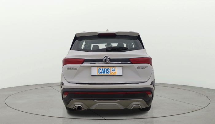 2021 MG HECTOR SHARP 1.5 PETROL CVT, Petrol, Automatic, 1,22,488 km, Back/Rear
