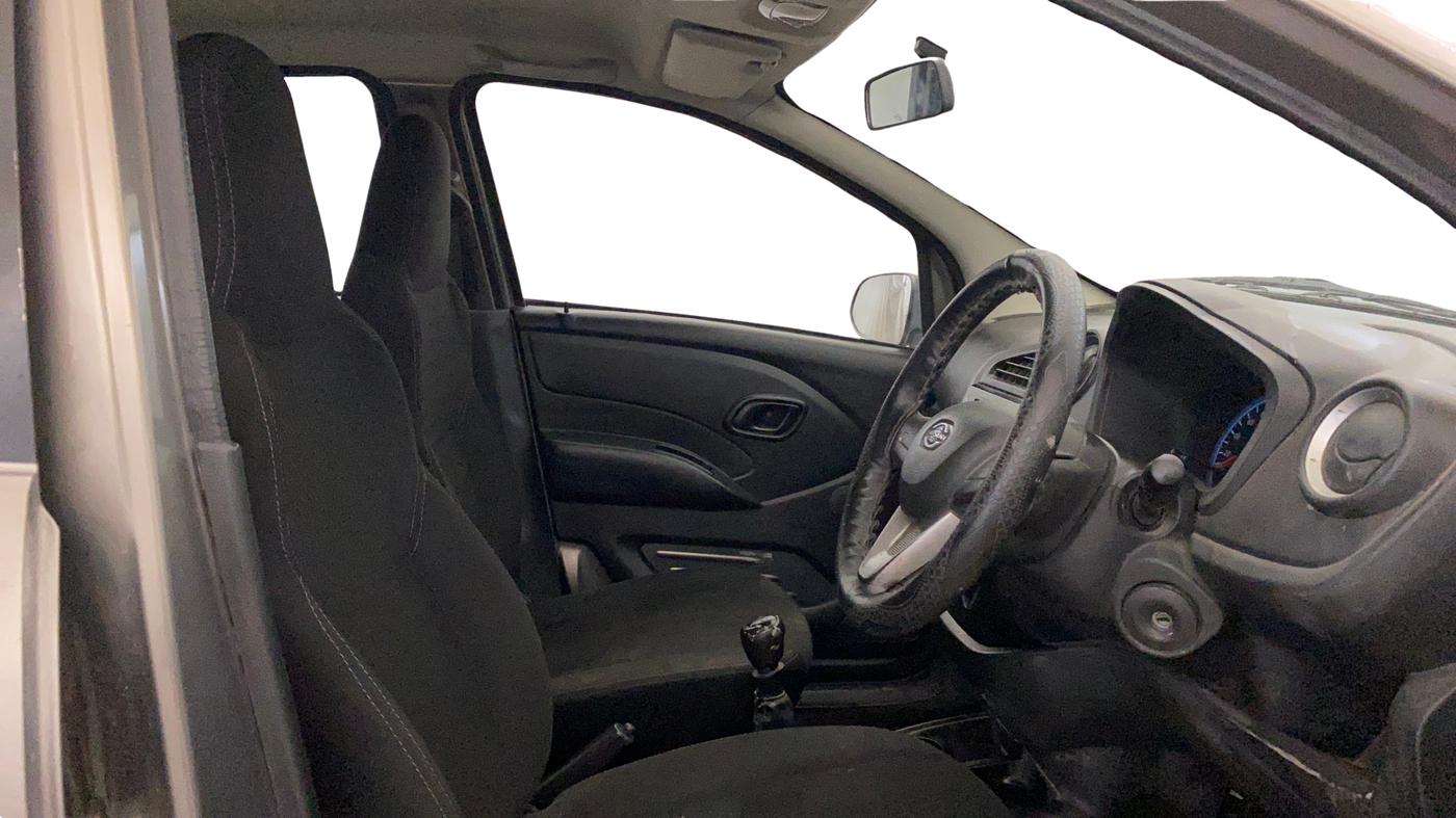 2017 Datsun Redi Go T (O), Petrol, Manual, 55,446 km, Right Side Front Door Cabin