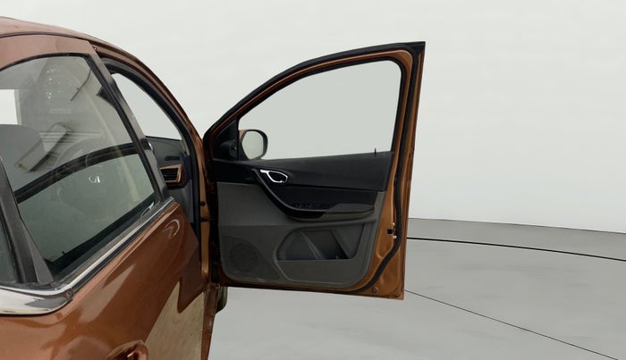 2017 Tata TIGOR XZ (O) PETROL, Petrol, Manual, 37,177 km, RHS Front Door