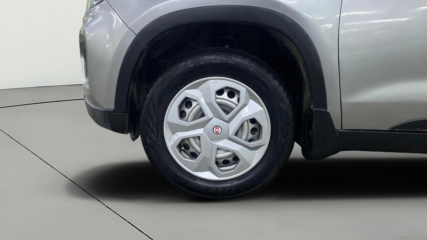 2020 Maruti Vitara Brezza LXI, Petrol, Manual, 71,312 km, Left Front Wheel