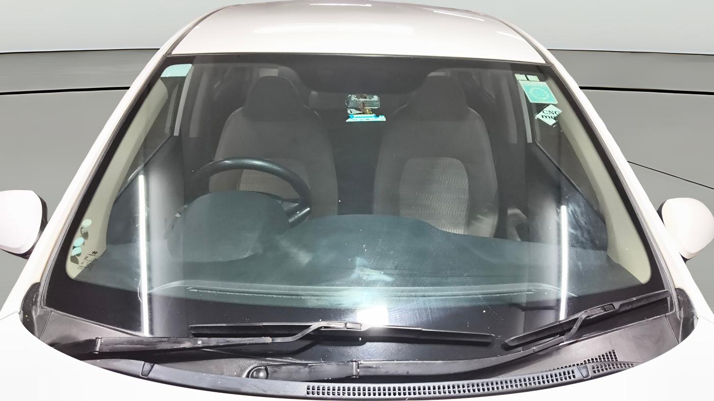 2017 Hyundai Xcent SX 1.2, CNG, Manual, 98,544 km, Front Windshield