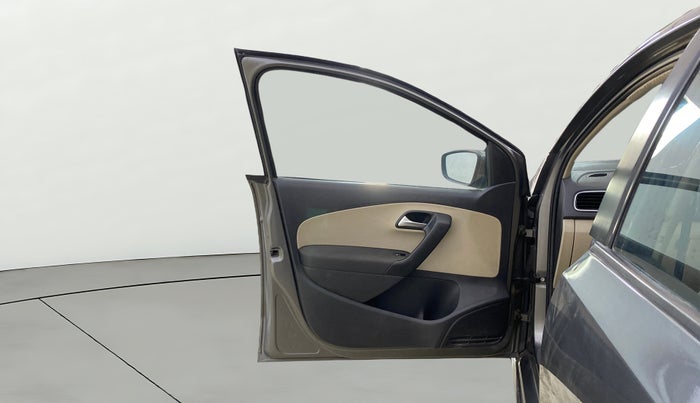 2012 Volkswagen Polo HIGHLINE1.2L, Petrol, Manual, 54,472 km, LHS Front Door