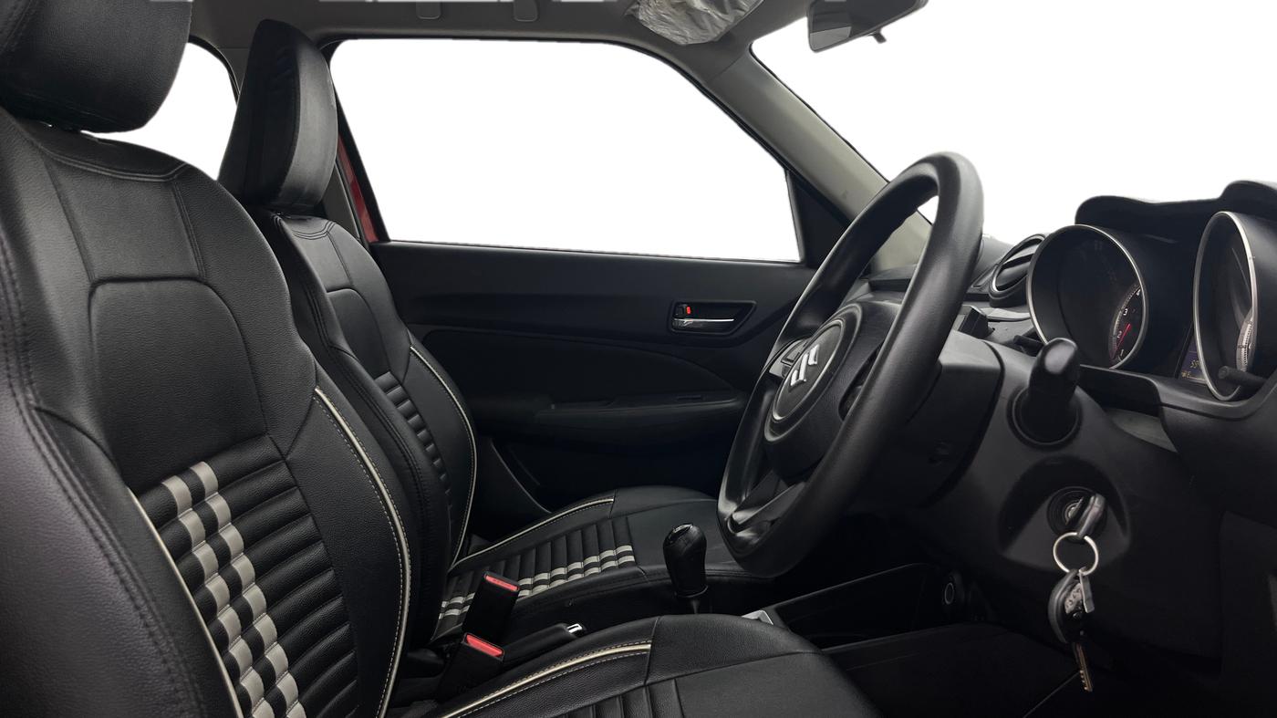 2018 Maruti Swift VXI, Petrol, Manual, 59,419 km, Right Side Front Door Cabin