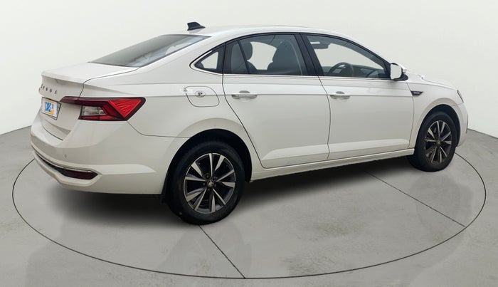 2022 Skoda SLAVIA STYLE 1.5L TSI DSG, Petrol, Automatic, 30,162 km, Right Back Diagonal