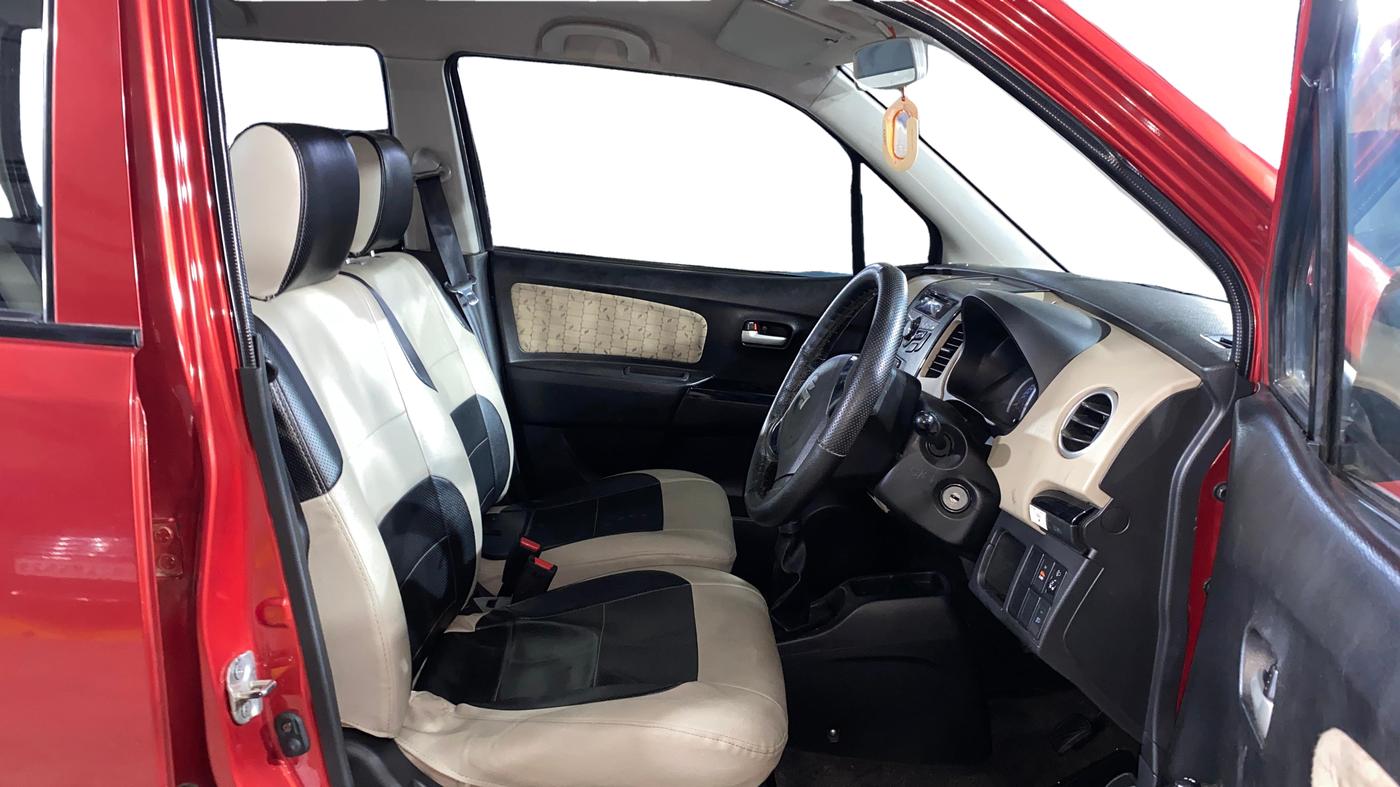 2018 Maruti Wagon R 1.0 VXI, Petrol, Manual, 31,059 km, Right Side Front Door Cabin