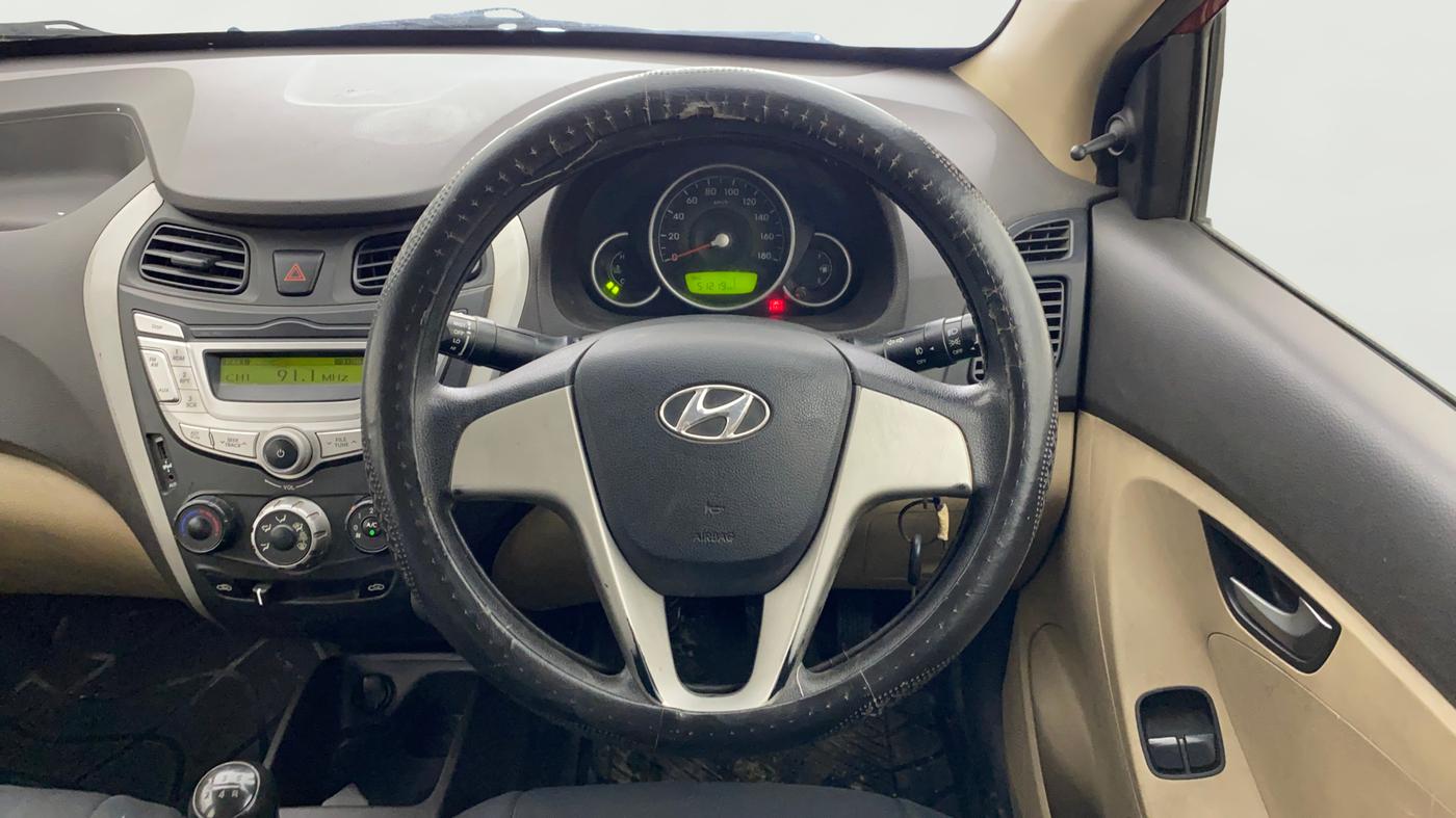 2018 Hyundai Eon SPORTZ, CNG, Manual, 51,407 km, Steering Wheel Close Up
