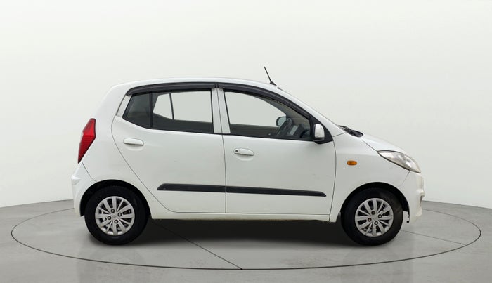 2013 Hyundai i10 MAGNA 1.1, CNG, Manual, 1,06,330 km, Right Side View