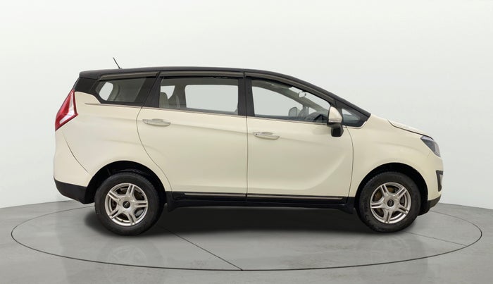 2018 Mahindra MARAZZO M6 7 STR, Diesel, Manual, 58,406 km, Right Side View