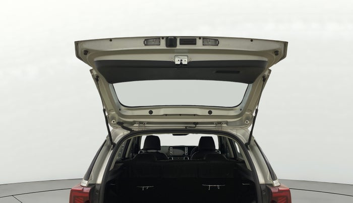 2024 KIA SONET HTK (O) 1.2 Petrol MT, Petrol, Manual, 10,669 km, Boot Door Open