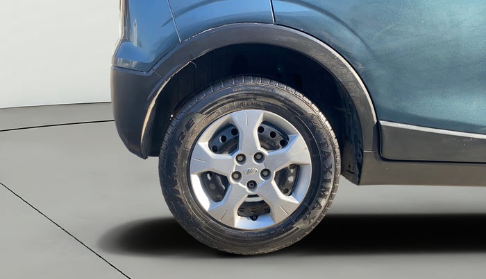 2020 Mahindra XUV300 W6 1.2 PETROL, Petrol, Manual, 95,633 km, Right Rear Wheel