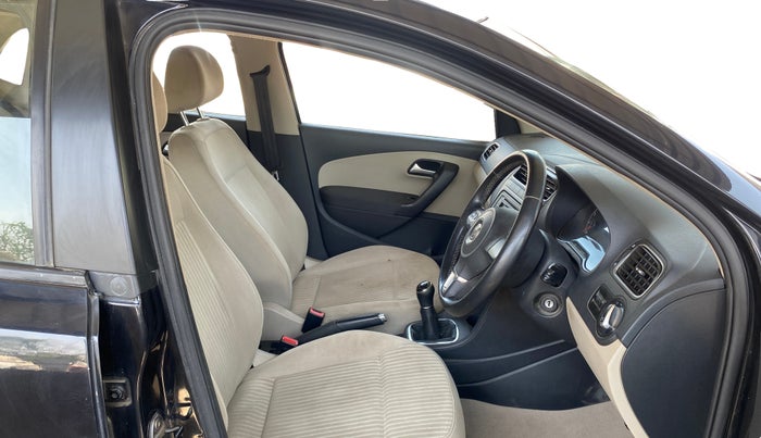 2014 Volkswagen Polo HIGHLINE1.2L, Petrol, Manual, 44,090 km, Right Side Front Door Cabin