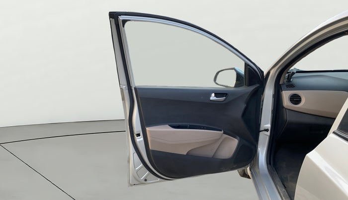 2015 Hyundai Xcent S 1.2, Petrol, Manual, 39,511 km, LHS Front Door