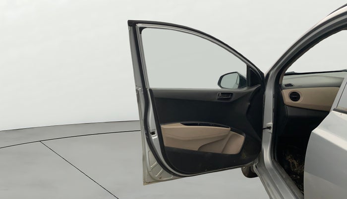 2018 Hyundai Grand i10 MAGNA 1.2 KAPPA VTVT, CNG, Manual, 94,898 km, LHS Front Door