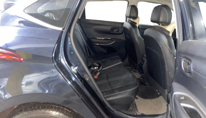 2021 Hyundai NEW I20 ASTA (O) 1.0 TURBO GDI DCT, Petrol, Automatic, 36,010 km, Right Side Rear Door Cabin