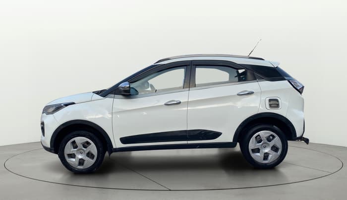 2020 Tata NEXON XM DIESEL, Diesel, Manual, 1,38,241 km, Left Side