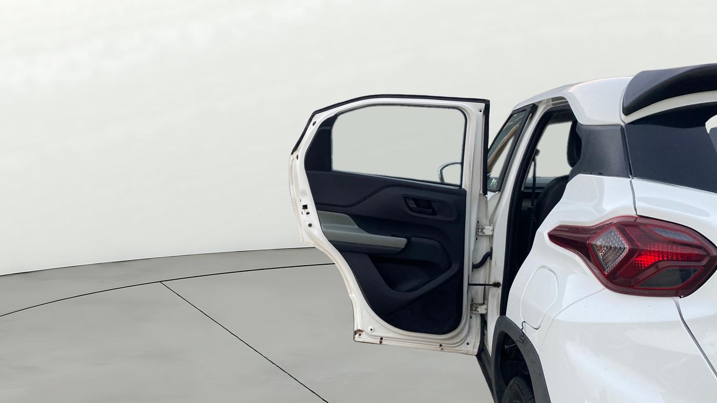2022 Tata PUNCH ADVENTURE MT, Petrol, Manual, 29,257 km, LHS Rear Door
