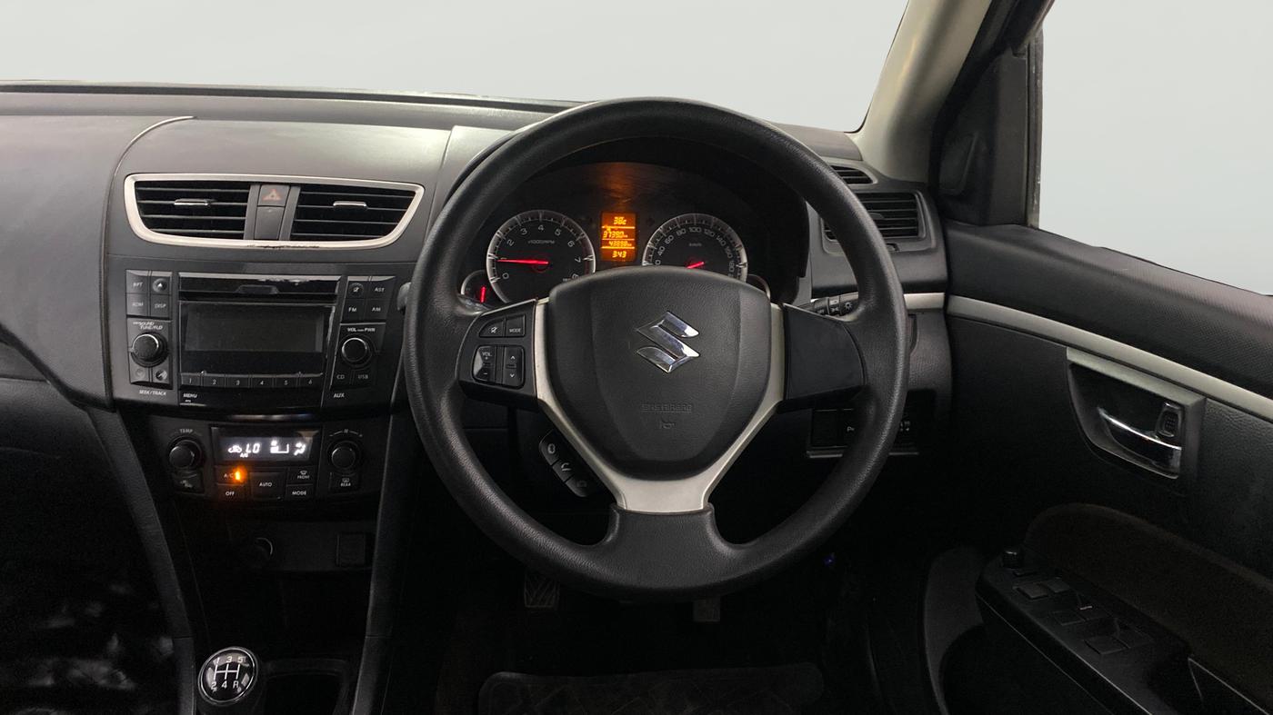 2016 Maruti Swift ZXI, Petrol, Manual, 43,897 km, Steering Wheel Close Up