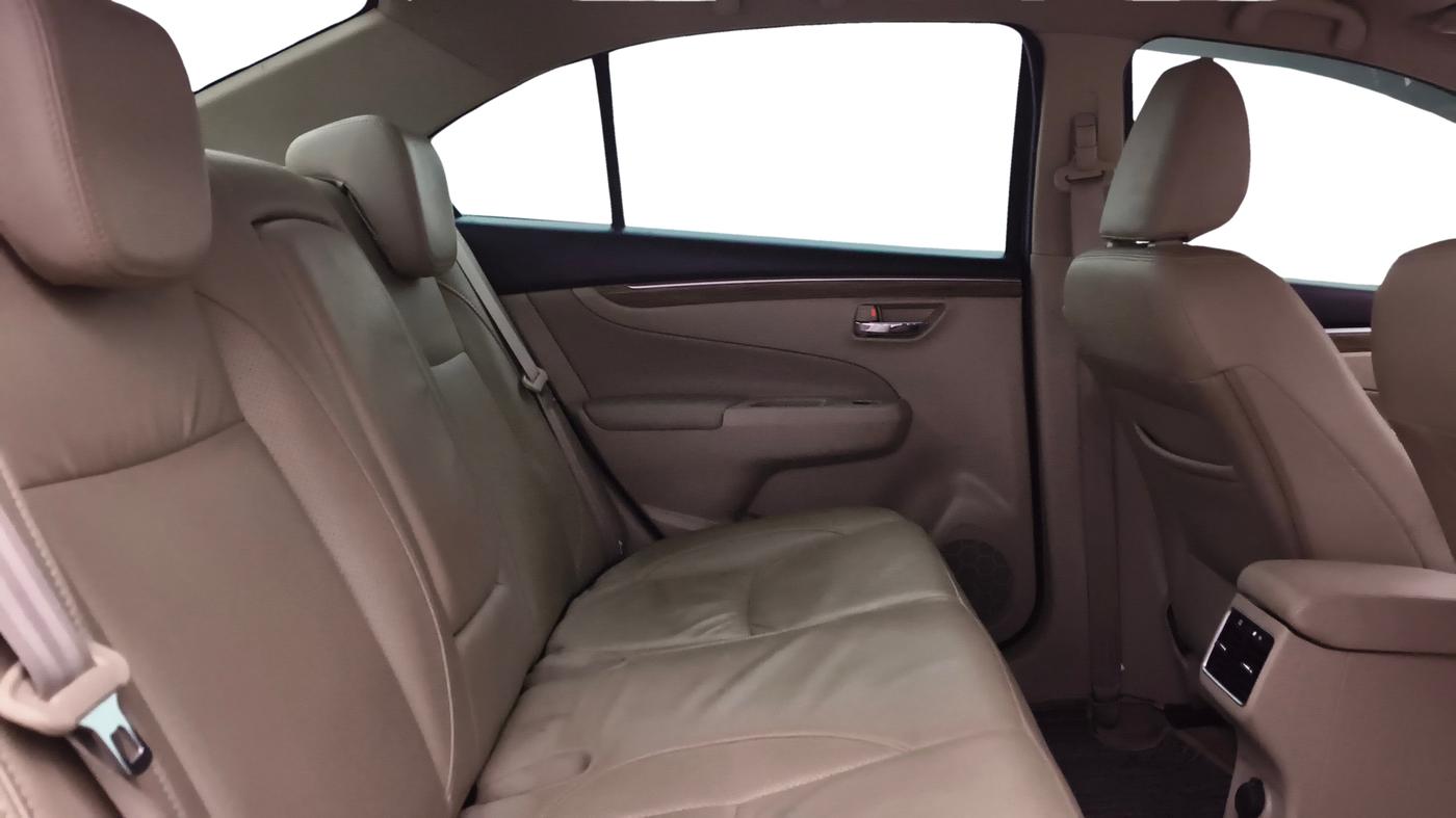 2019 Maruti Ciaz ALPHA 1.5 SHVS PETROL, Petrol, Manual, 87,994 km, Right Side Rear Door Cabin