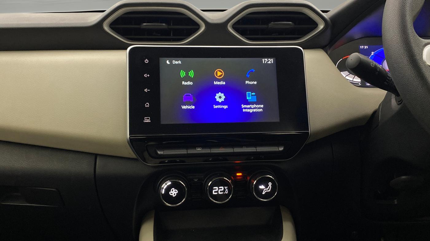 2023 Nissan MAGNITE XV MT, Petrol, Manual, 25,612 km, Air Conditioner