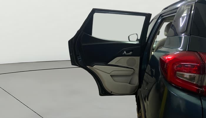 2021 Mahindra XUV300 W8 (O) 1.2 PETROL AMT, Petrol, Automatic, 91,580 km, LHS Rear Door