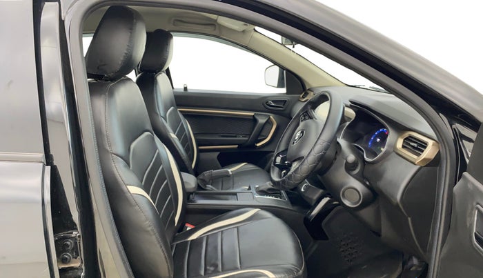 2023 Renault Kiger RXT (O) TURBO CVT, Petrol, Automatic, 18,987 km, Right Side Front Door Cabin