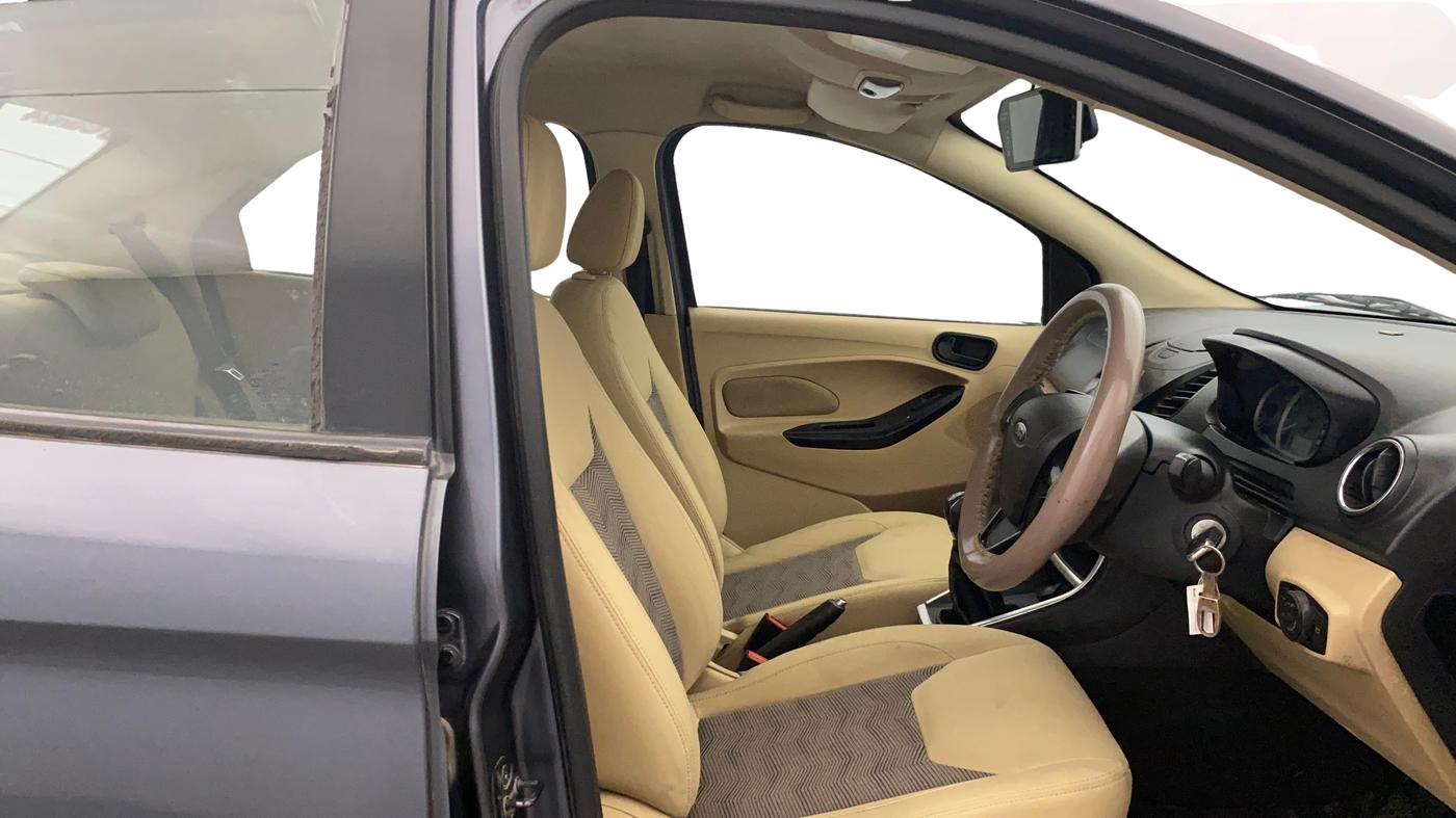 2017 Ford Figo Aspire TITANIUM1.5 DIESEL, Diesel, Manual, 1,12,108 km, Right Side Front Door Cabin