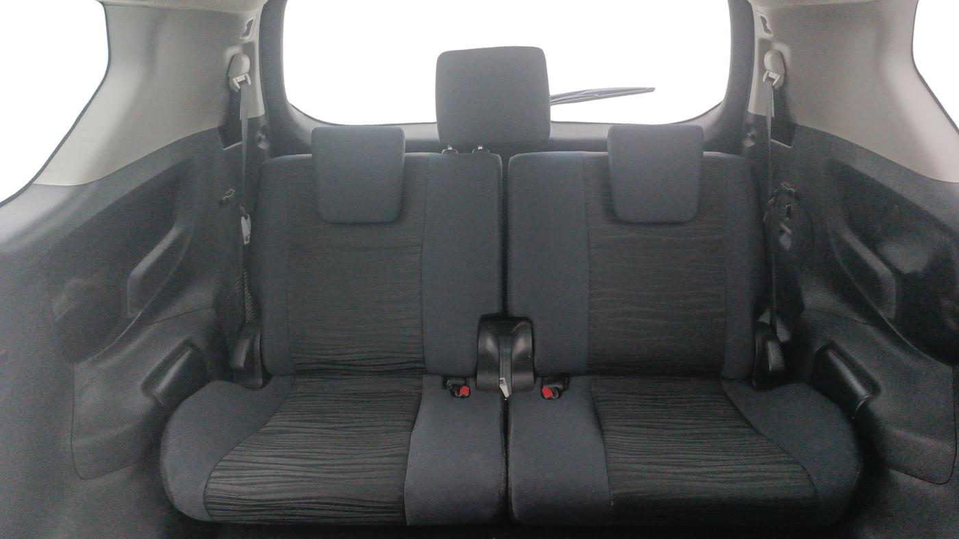 2022 Toyota Innova Crysta 2.4 VX 8 STR, Diesel, Manual, 28,485 km, Third Seat Row ( optional )