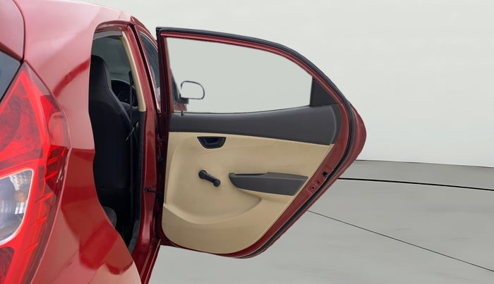 2014 Hyundai Eon MAGNA +, Petrol, Manual, 27,630 km, RHS Rear Door