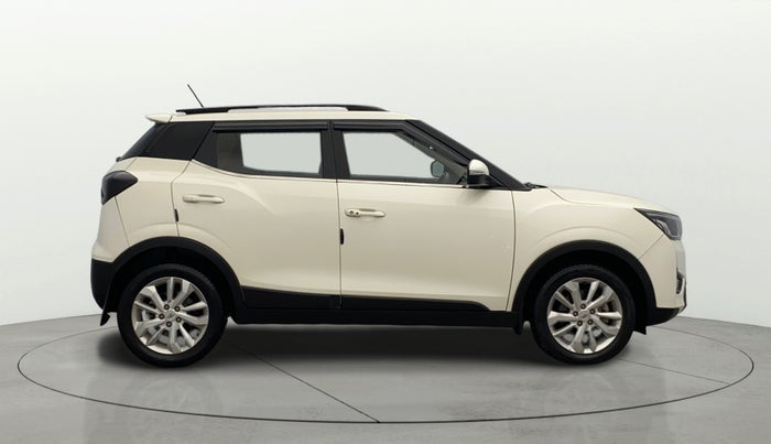 2020 Mahindra XUV300 W8 1.2 PETROL, Petrol, Manual, 31,768 km, Right Side View