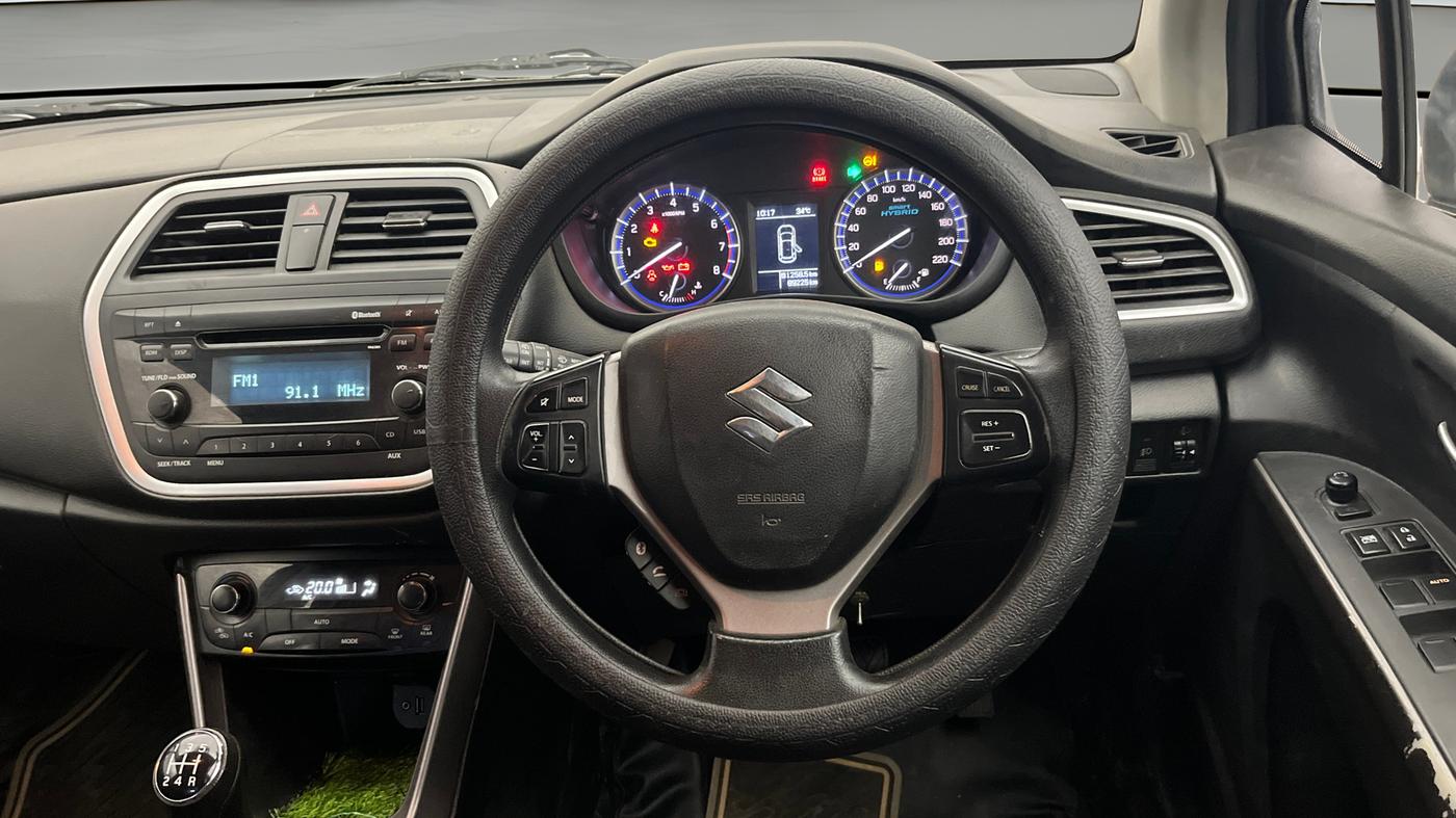 2020 Maruti S Cross DELTA 1.5, Petrol, Manual, 89,177 km, Steering Wheel Close Up