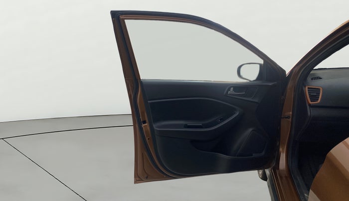 2015 Hyundai i20 Active 1.4 SX, Diesel, Manual, 70,946 km, LHS Front Door