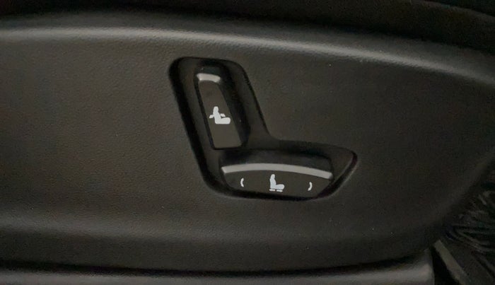 2020 MG HECTOR SMART HYBRID 1.5 PETROL, Petrol, Manual, 36,335 km, Driver Side Adjustment Panel