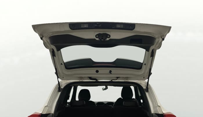 2021 Nissan MAGNITE XV PREMIUM, Petrol, Manual, 38,378 km, Boot Door Open