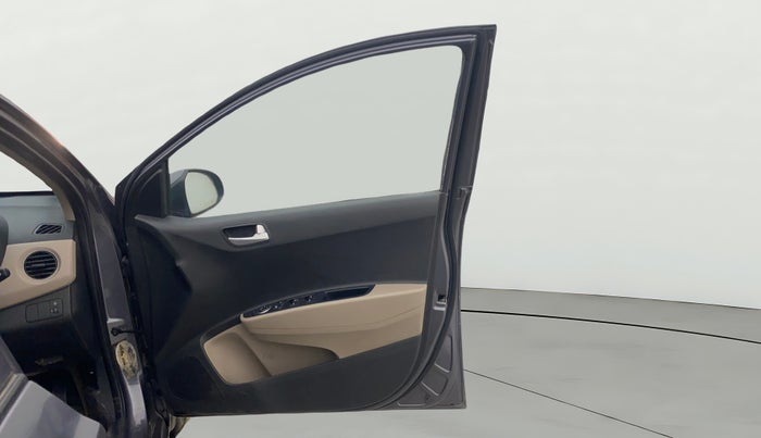 2017 Hyundai Grand i10 SPORTZ (O) AT 1.2 KAPPA VTVT, Petrol, Automatic, 77,325 km, RHS Front Door