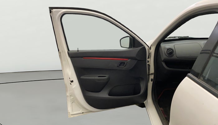 2016 Renault Kwid RXT 0.8, Petrol, Manual, 41,393 km, LHS Front Door