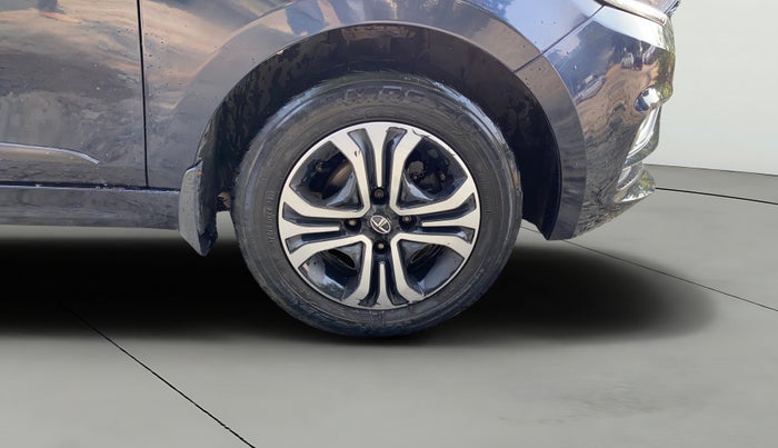 2022 Tata TIGOR XZ PLUS CNG, CNG, Manual, 1,17,080 km, Right Front Wheel