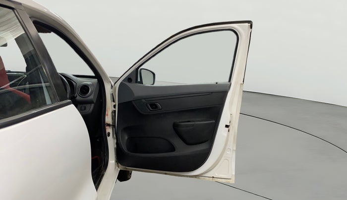 2020 Renault Kwid RXT 1.0 AMT (O), Petrol, Automatic, 54,112 km, RHS Front Door