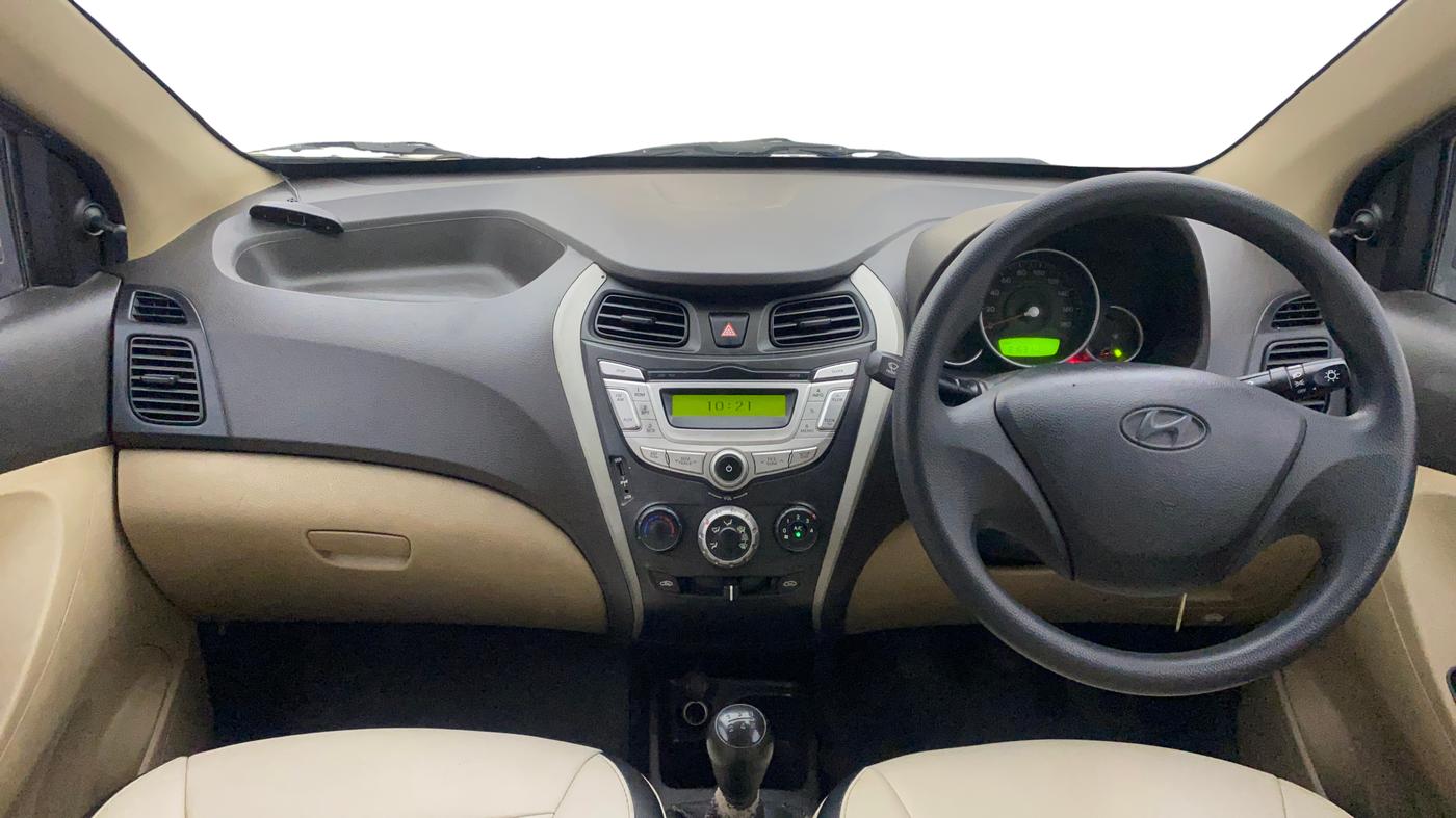 2017 Hyundai Eon MAGNA +, Petrol, Manual, 81,533 km, Dashboard