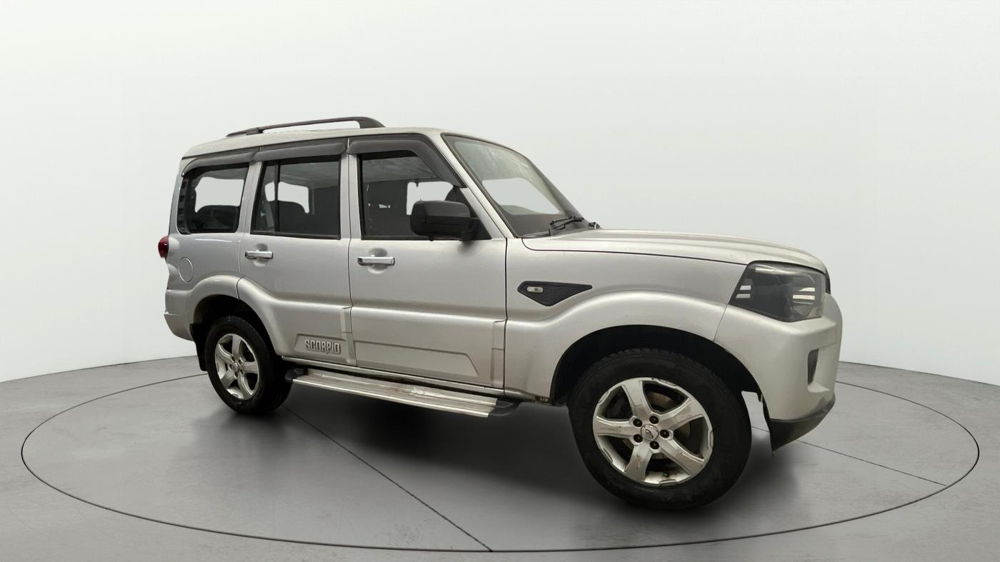 2021 Mahindra Scorpio S5, Diesel, Manual, 91,345 km, Right Front Diagonal