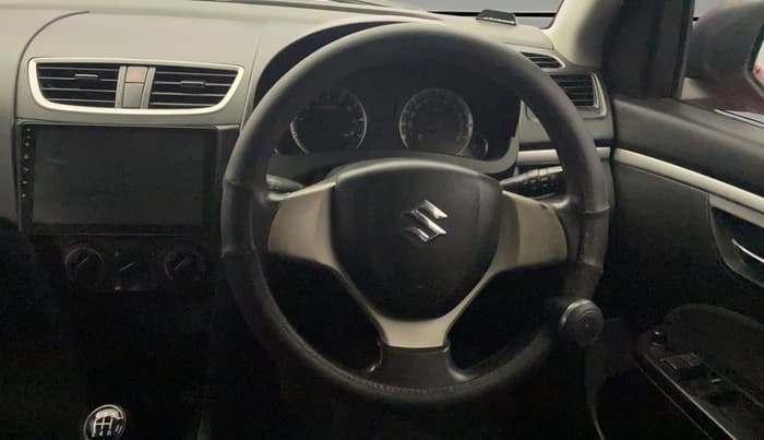 2016 Maruti Swift VXI, CNG, Manual, 94,818 km, Steering Wheel Close Up
