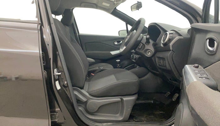 2019 Nissan Kicks XV DIESEL, Diesel, Manual, 56,966 km, Right Side Front Door Cabin