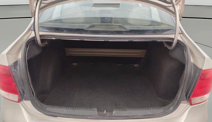 2013 Volkswagen Vento COMFORTLINE 1.6, Petrol, Manual, 94,040 km, Boot Open Zoomed View