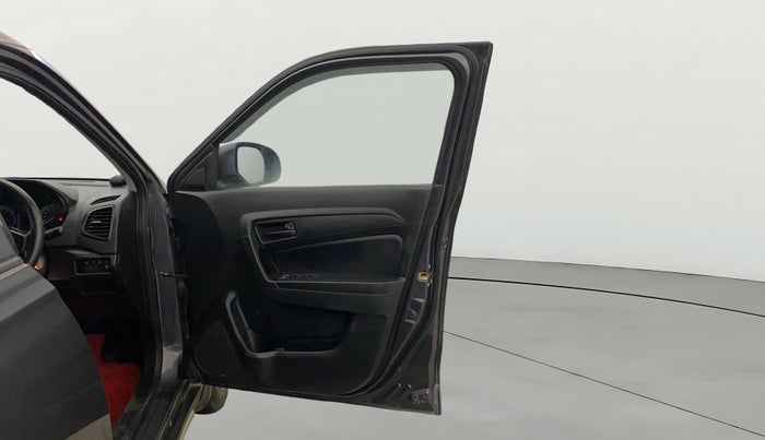 2020 Maruti Vitara Brezza LXI, Petrol, Manual, 62,298 km, RHS Front Door